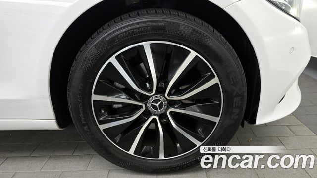 Mercedes-Benz C-Class C200