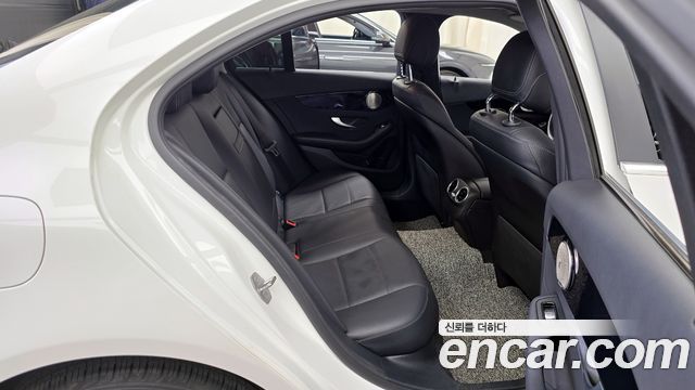 Mercedes-Benz C-Class C200