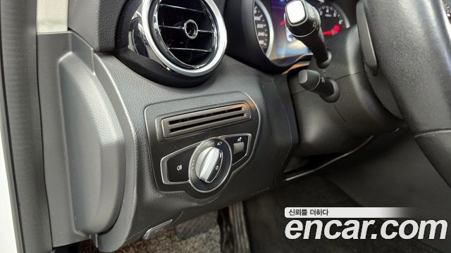 Mercedes-Benz C-Class C200