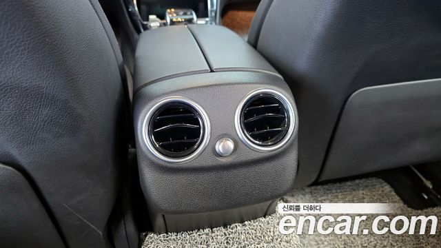 Mercedes-Benz C-Class C200