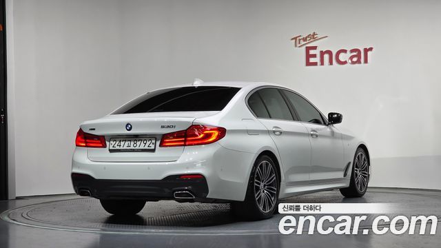 BMW 5-Series 530i xDrive M Sport Package Plus