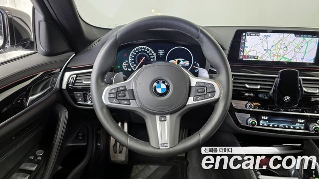 BMW 5-Series 530i xDrive M Sport Package Plus