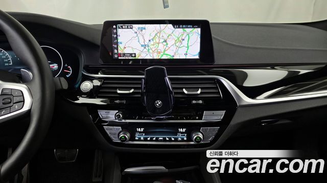 BMW 5-Series 530i xDrive M Sport Package Plus