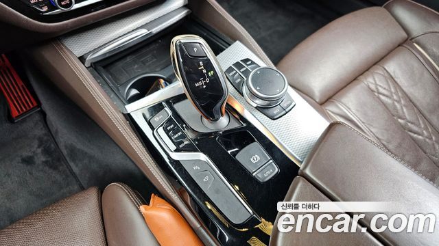 BMW 5-Series 520d xDrive M Sport Package Plus