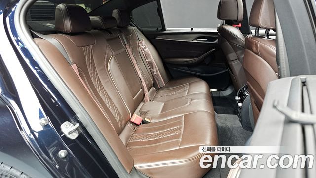 BMW 5-Series 520d xDrive M Sport Package Plus