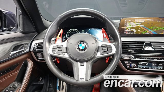 BMW 5-Series 520d xDrive M Sport Package Plus