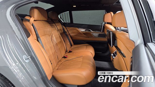 BMW 7-Series 730Ld xDrive Design Pure Excellence