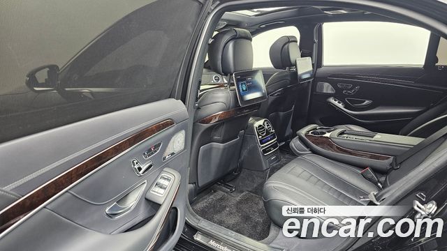 Mercedes-Benz S-Class S560L 4MATIC