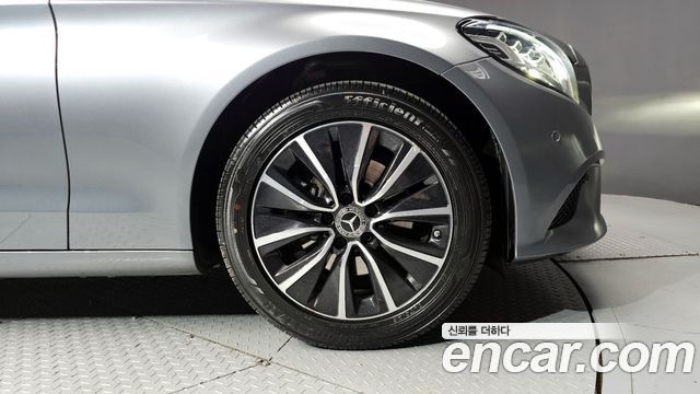 Mercedes-Benz C-Class C200
