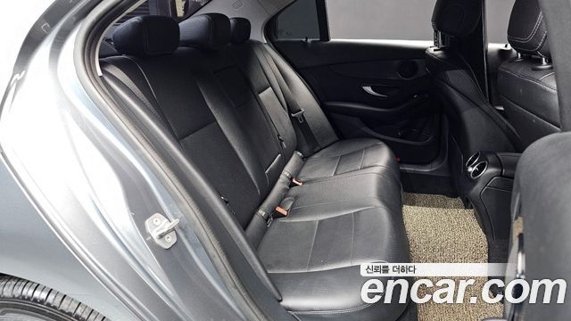 Mercedes-Benz C-Class C200