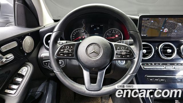 Mercedes-Benz C-Class C200