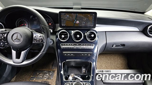 Mercedes-Benz C-Class C200