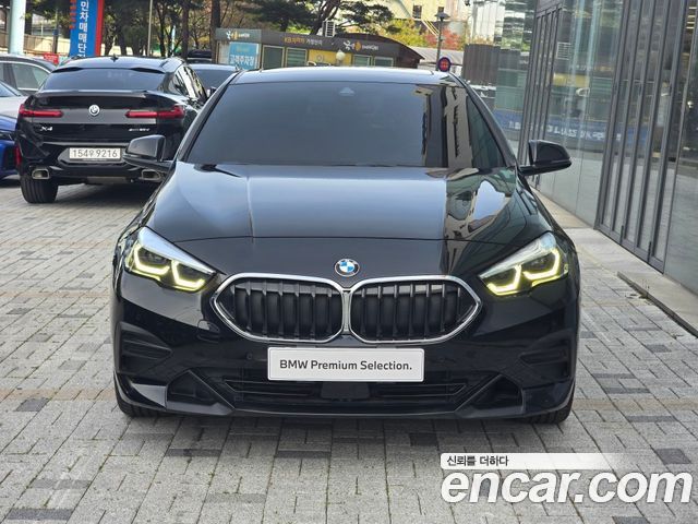 BMW 2-Series 220i Advantage