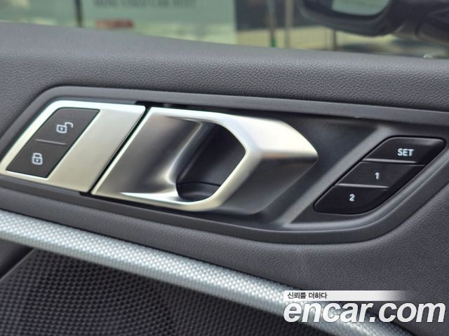 BMW 2-Series 220i Advantage