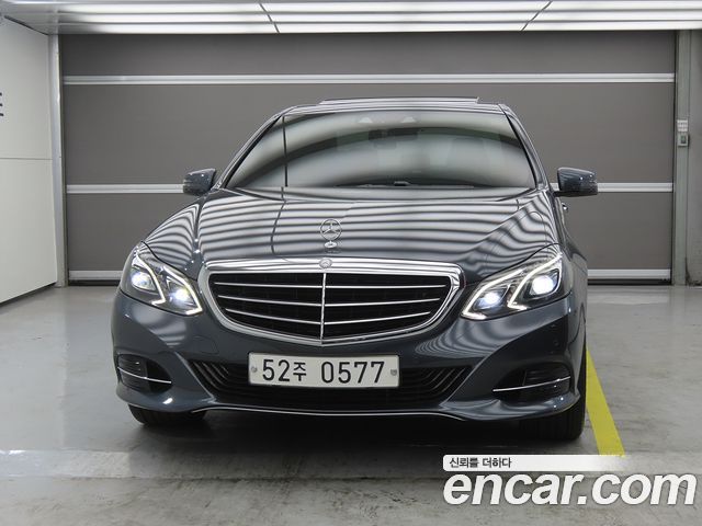 Mercedes-Benz E-Class E300 Elegance