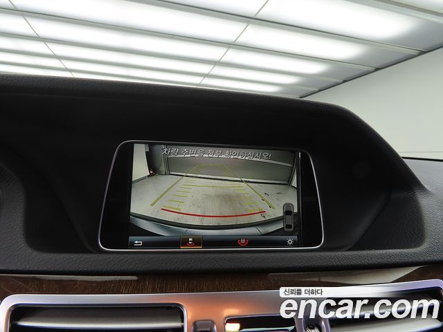 Mercedes-Benz E-Class E300 Elegance