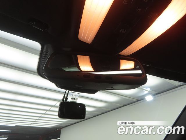 Mercedes-Benz E-Class E300 Elegance
