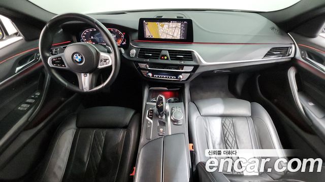 BMW 5-Series 520d xDrive M Sport Package Plus