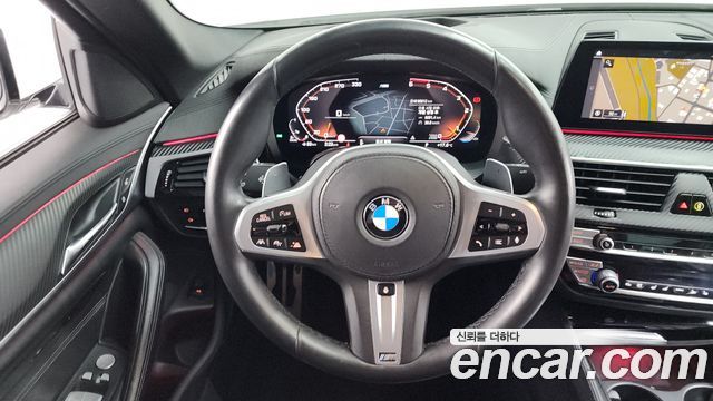 BMW 5-Series 520d xDrive M Sport Package Plus