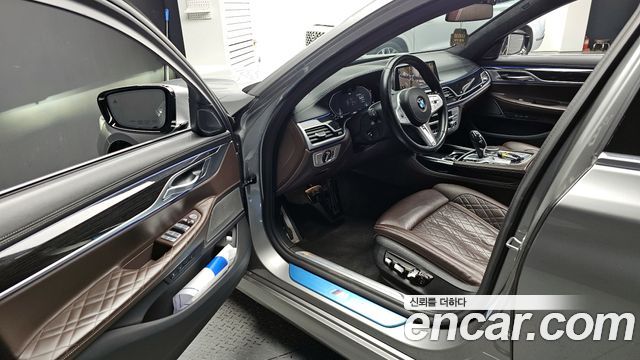 BMW 7-Series 740i M Sport