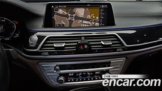BMW 7-Series 740i M Sport