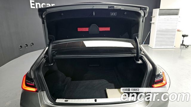 BMW 7-Series 740i M Sport