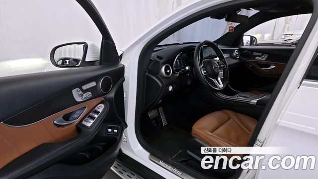 Mercedes-Benz GLC-Class GLC300e 4MATIC Coupe