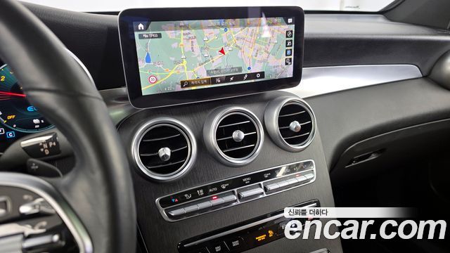 Mercedes-Benz GLC-Class GLC300e 4MATIC Coupe