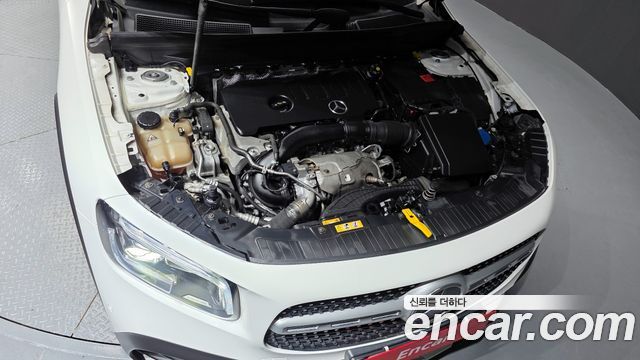 Mercedes-Benz GLB-Class GLB250 4MATIC