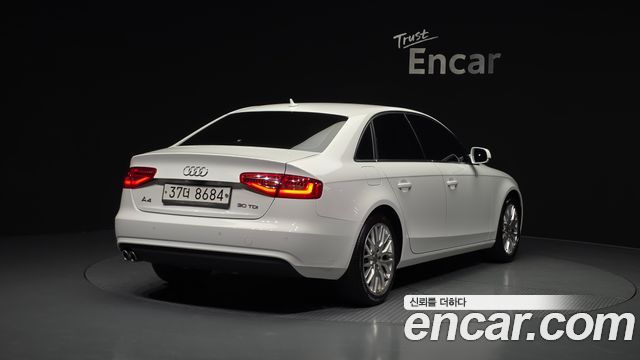 Audi A4 30 TDI Dynamic