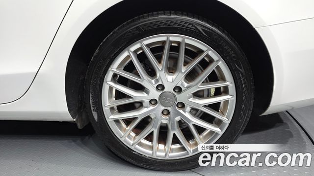 Audi A4 30 TDI Dynamic