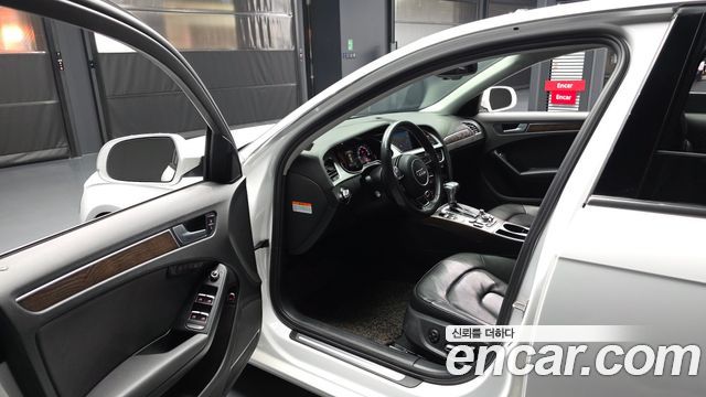 Audi A4 30 TDI Dynamic