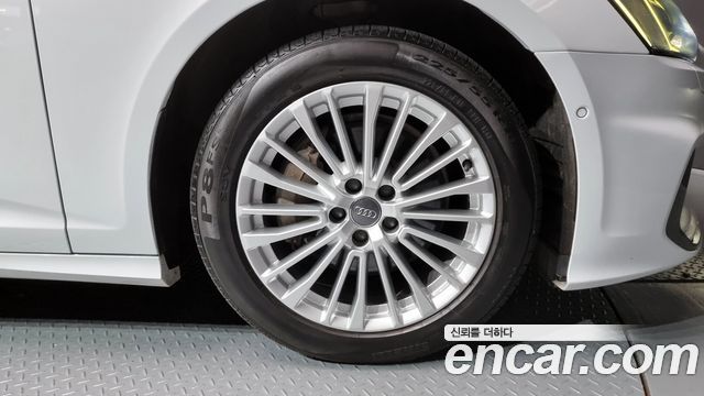 Audi A6 45 TFSI Premium