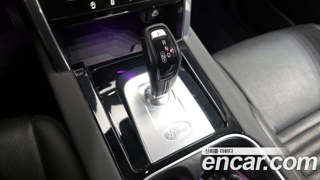 Land Rover Discovery Sport P250 SE
