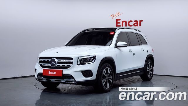 Mercedes-Benz GLB-Class GLB220
