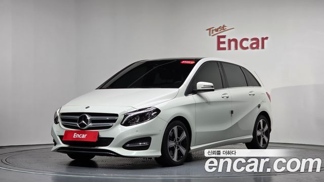 Mercedes-Benz B-Class B220