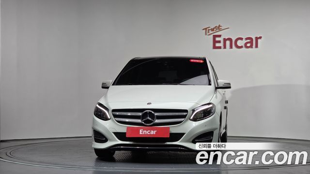 Mercedes-Benz B-Class B220