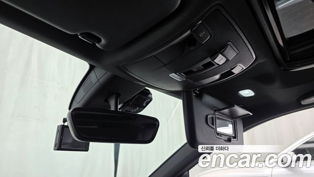 Mercedes-Benz B-Class B220