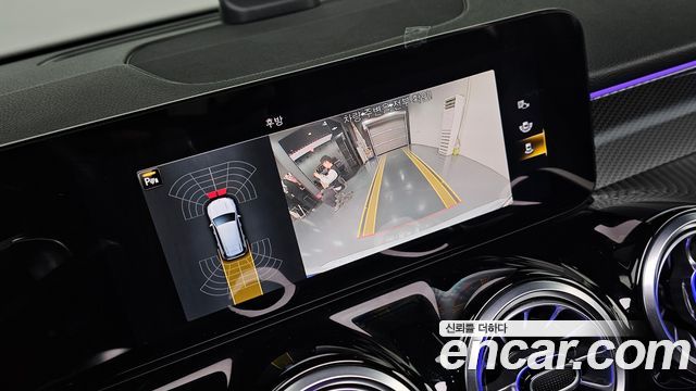 Mercedes-Benz GLB-Class AMG GLB35 4MATIC