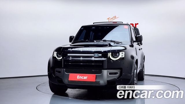 Land Rover Defender 110 P300 X-Dynamic SE