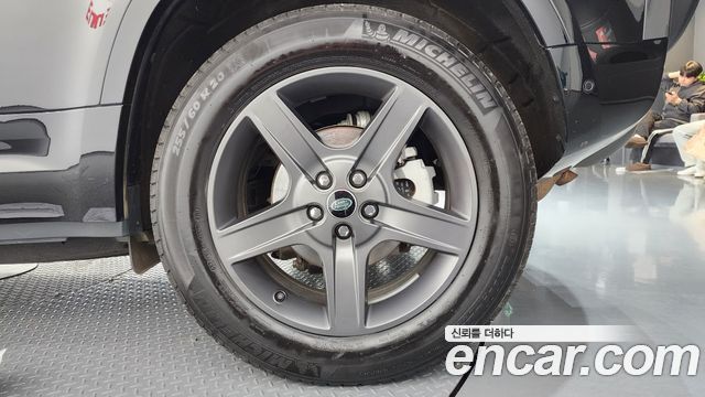 Land Rover Defender 110 P300 X-Dynamic SE