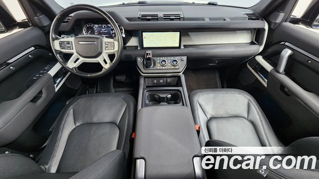Land Rover Defender 110 P300 X-Dynamic SE