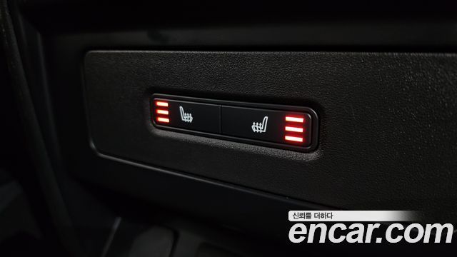 Land Rover Defender 110 P300 X-Dynamic SE