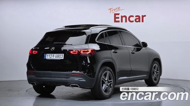 Mercedes-Benz GLA-Class GLA250 4MATIC