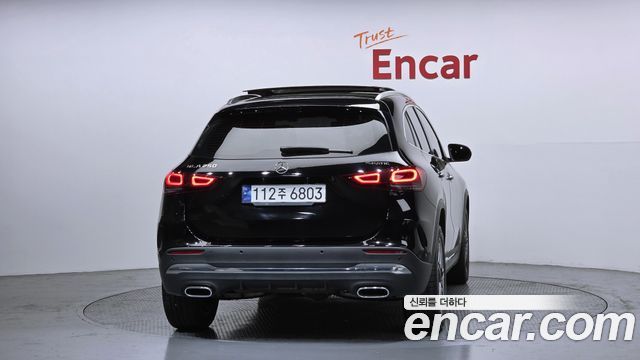 Mercedes-Benz GLA-Class GLA250 4MATIC