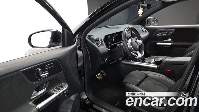 Mercedes-Benz GLA-Class GLA250 4MATIC