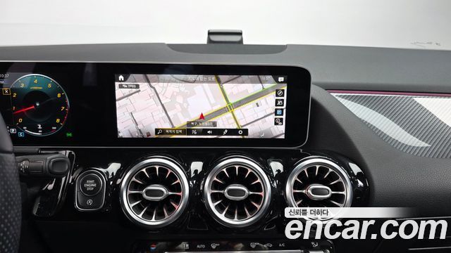 Mercedes-Benz GLA-Class GLA250 4MATIC
