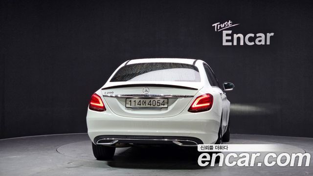 Mercedes-Benz C-Class C200