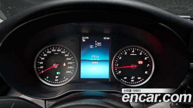 Mercedes-Benz C-Class C200