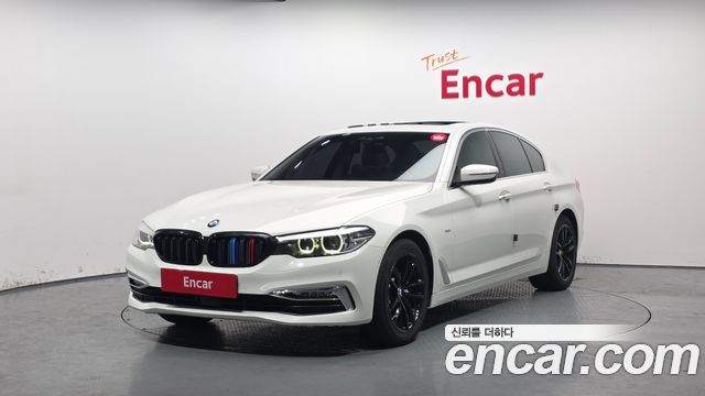 BMW 5-Series 520i Luxury